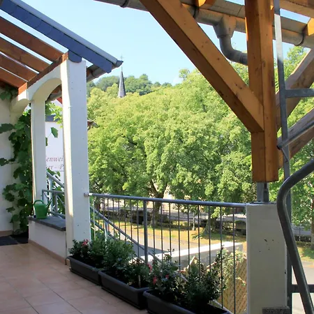 Ferienweingut & Gutsrestaurant Becker Apartment Burgen  Exterior photo